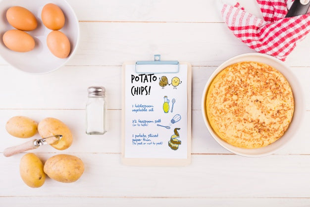 Free Traditional Spanish Food Mockup With Clipboard Psd