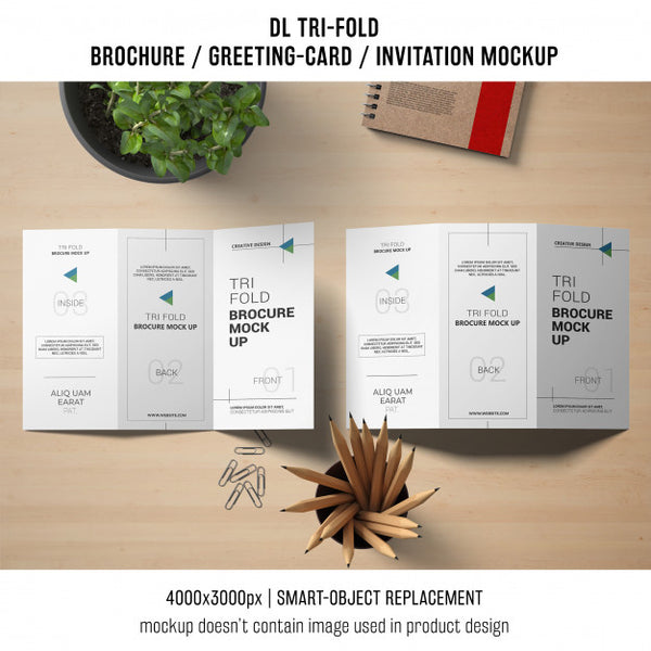 Free Trifold Brochure Or Invitation Mockup Still Life Concept Psd