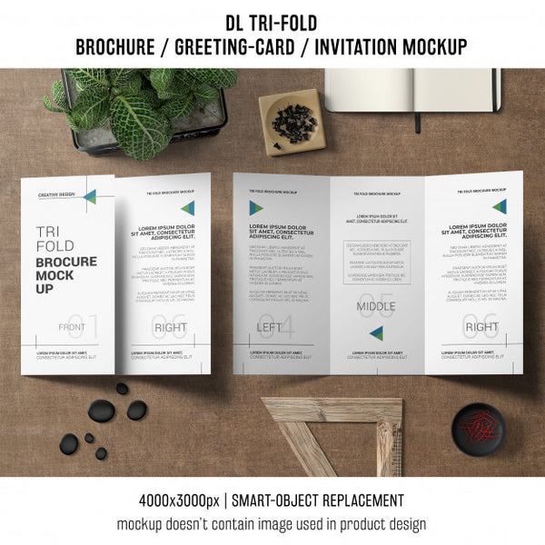 Free Trifold Brochure Or Invitation Mockup Still Life Concept Psd