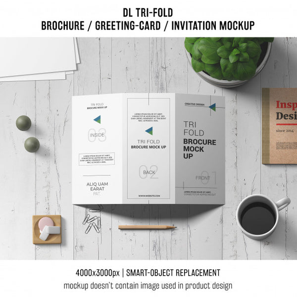 Free Trifold Brochure Or Invitation Mockup With Still Life Concept Psd