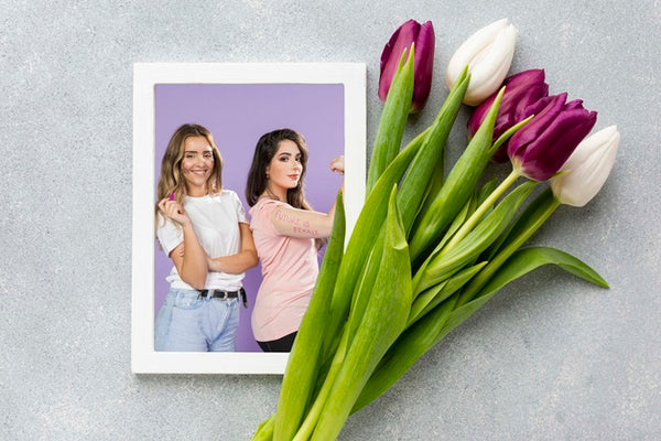Free Tulips Bouquet With Photo Psd