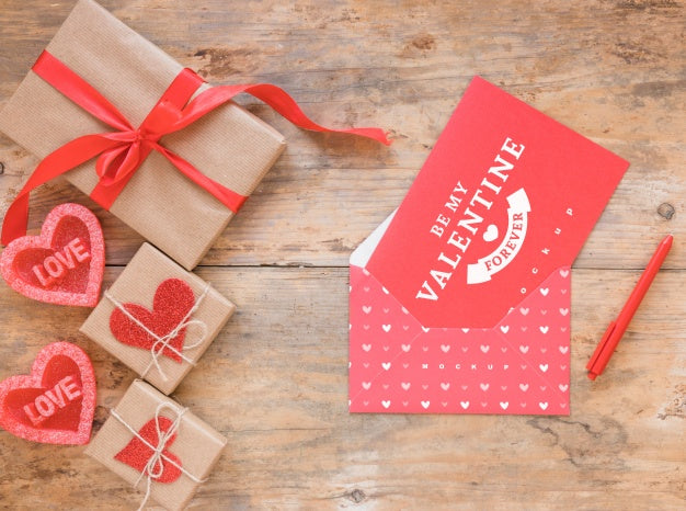 Free Valentine Card Mockup With Composition Of Objects Psd