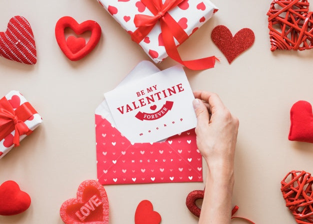 Free Valentine Card Mockup With Composition Of Objects Psd