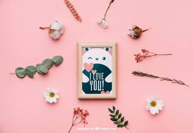 Free Valentine Frame Mockup Psd