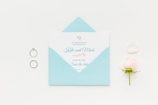 Free Wedding Rings And Invitation Mock-Up With Flower Psd