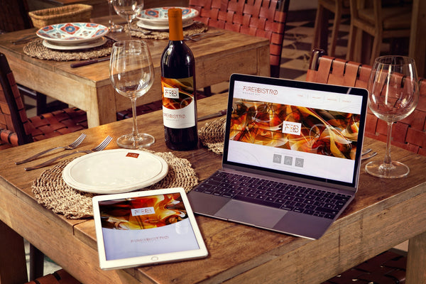 Free Wine Bottle, Ipad Air 2, Macbook Mockup