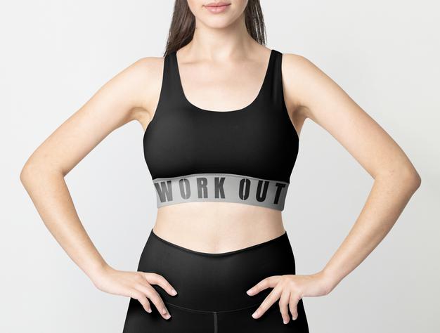 Free Woman In Sportswear Mockup Psd