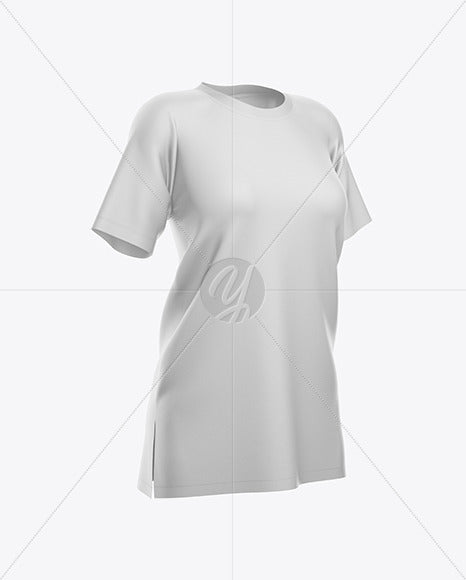 Free Women'S Baggy T-Shirt Mockup