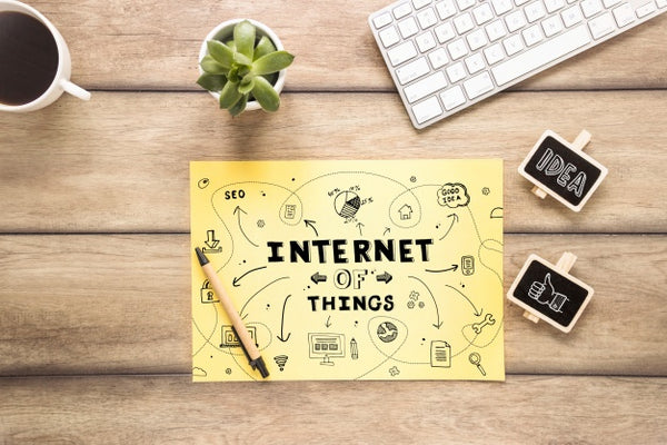 Free Yellow Paper Mockup With Internet Of Things Concept Psd